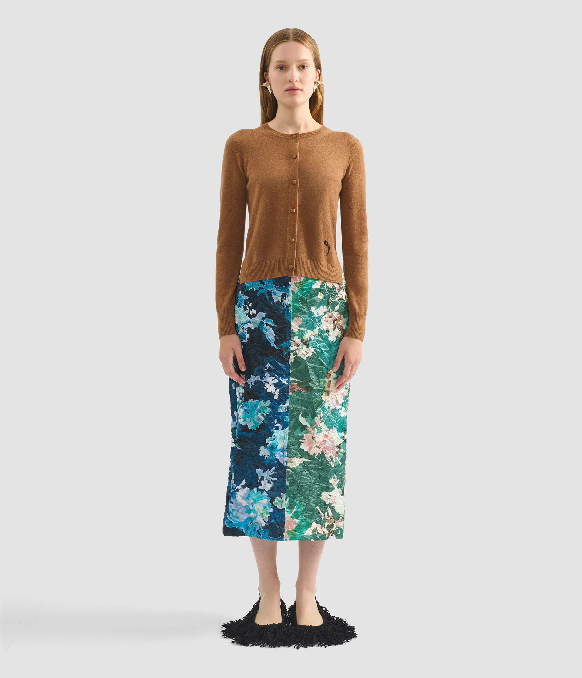 Cashmere Crew Neck Cardigan - Image 4