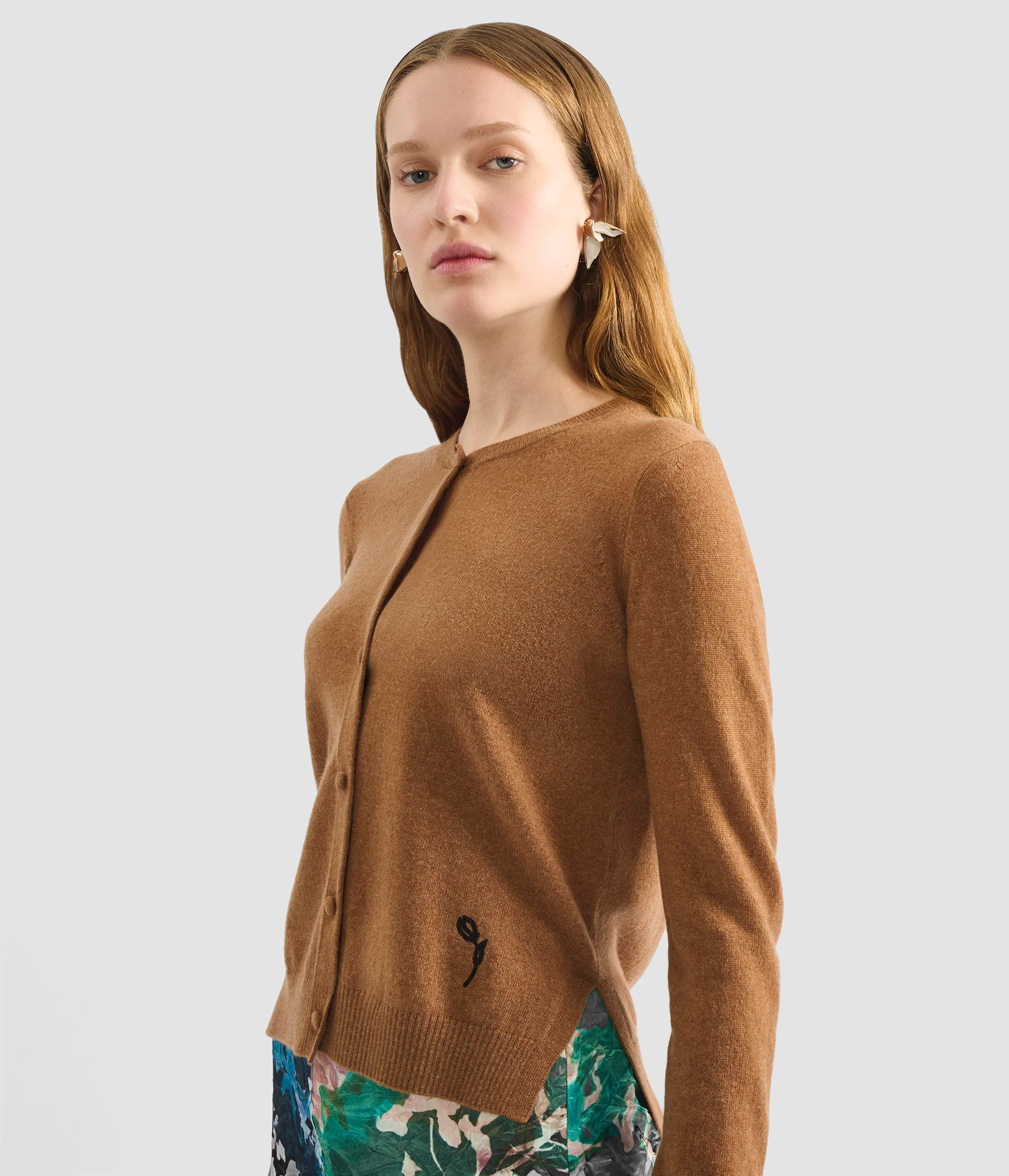 Cashmere Crew Neck Cardigan - Image 5
