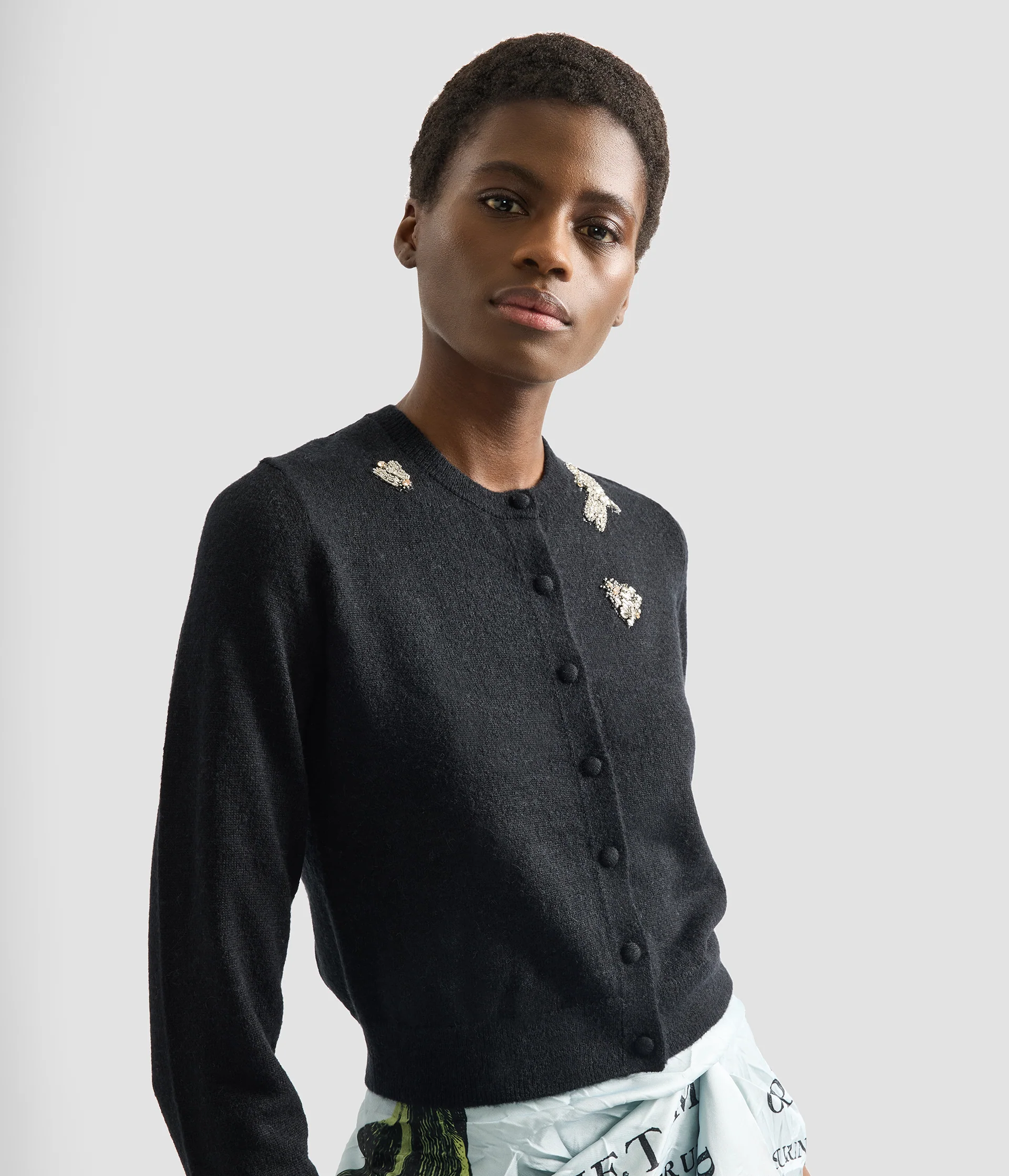 Embellished Crew Neck Cardigan - Image 4