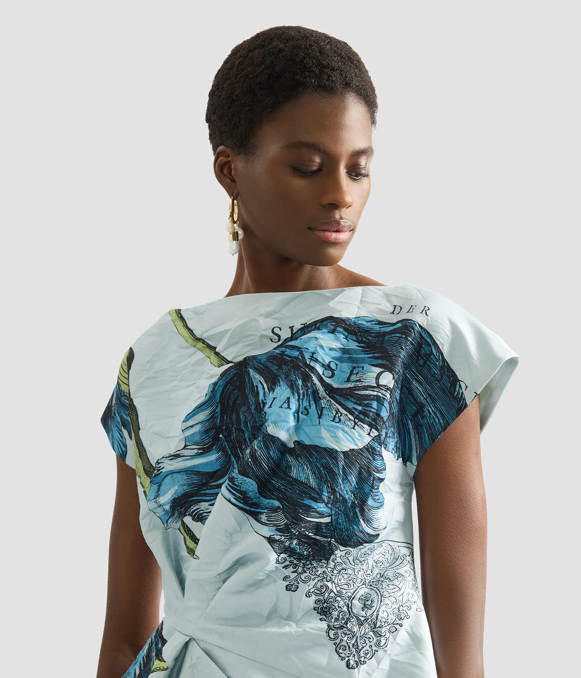 Floral Print Textured Satin Short Sleeve Blouse - Image 4