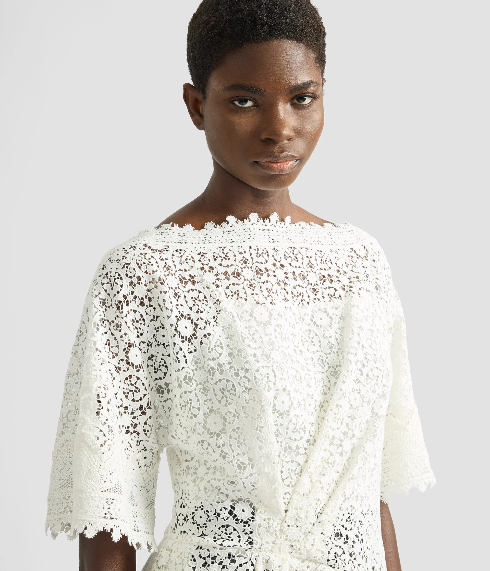 Guipure Lace Short Sleeve Blouse - Image 5