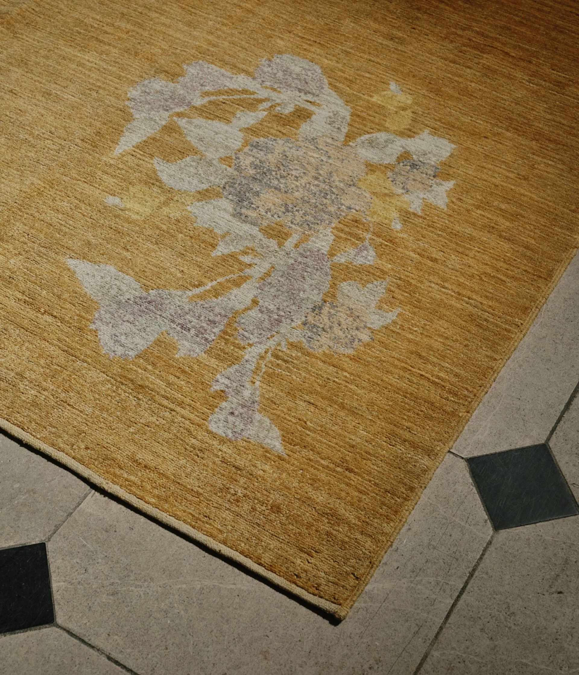 Botanicals Wool Camomile Rug - Image 3